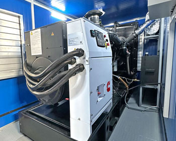 Контейнер СЭТ для ДГУ на шасси КАМАЗ Контейнер СЭТ для ДГУ на шасси КАМАЗ