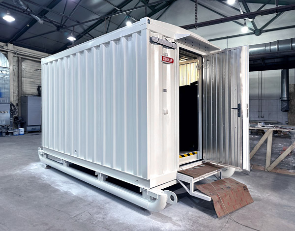 Блок-контейнеры на санях с люком в крыше