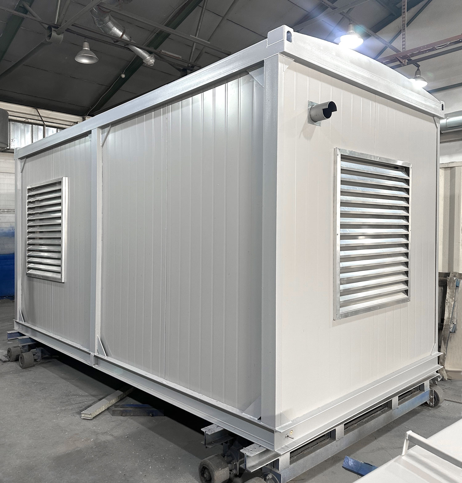 Дизельгенератор СЭТ АД-400С-Т400 (400 кВт) в 5-метровом контейнере