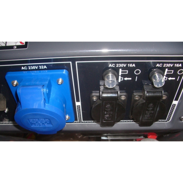 Бензиновый генератор Briggs & Stratton Elite 8500 EA