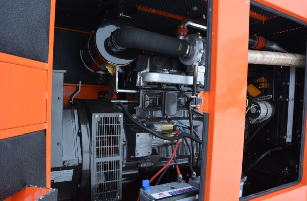 Дизельный генератор в шумозащитном кожухе MVAE АД-100-400-РК