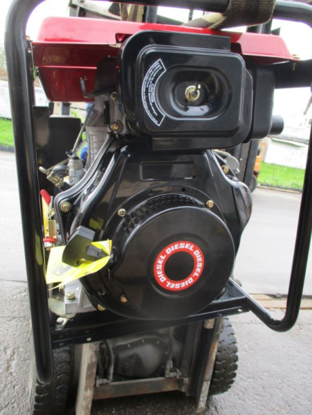 Дизельный генератор Амперос LDG5000CLE