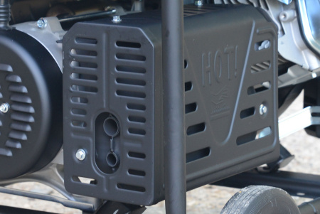 Бензиновый генератор ТСС SGG 5000 EHNA