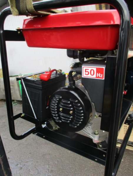 Дизельный генератор Амперос LDG5000CLE