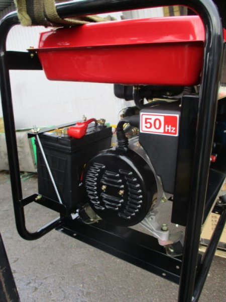 Дизельный генератор Амперос LDG7500CLE