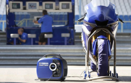 Инверторный генератор Yamaha EF2000iS