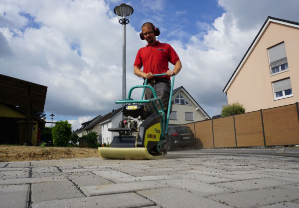 Виброплита Ammann APF 15/40