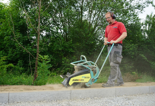 Виброплита Ammann APF 15/40