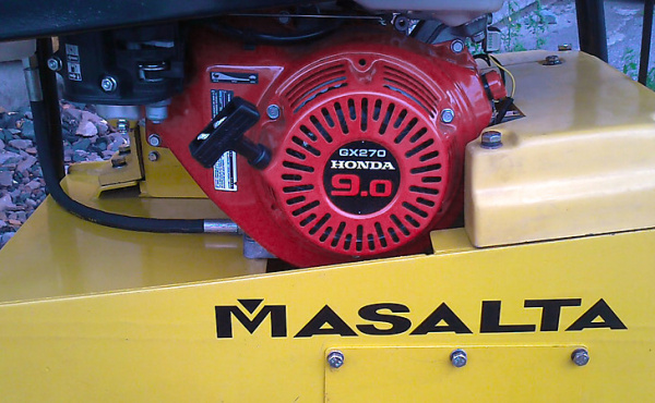 Реверсивная виброплита Masalta MS330-2
