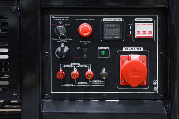 Бензиновый генератор ТСС SGG 18000EH3A