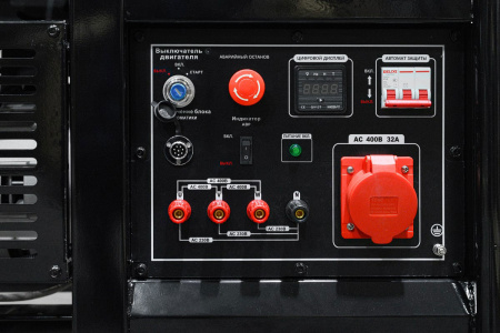 Бензиновый генератор ТСС SGG 17000EH3A