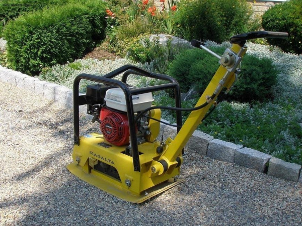 Реверсивная виброплита Masalta MS125-2