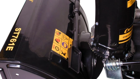 Снегоотбрасыватель Champion ST761E